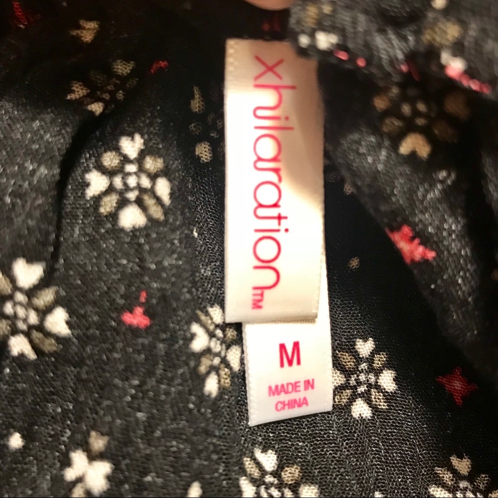 Xhilaration Off the shoulder crop top - Picture 4 of 5
